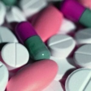 Fermato traffico di medicinali contraffatti venduti on-line
