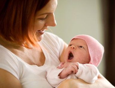 E' blog-mania tra le neo-mamme: oltre il 60% ne ha uno
