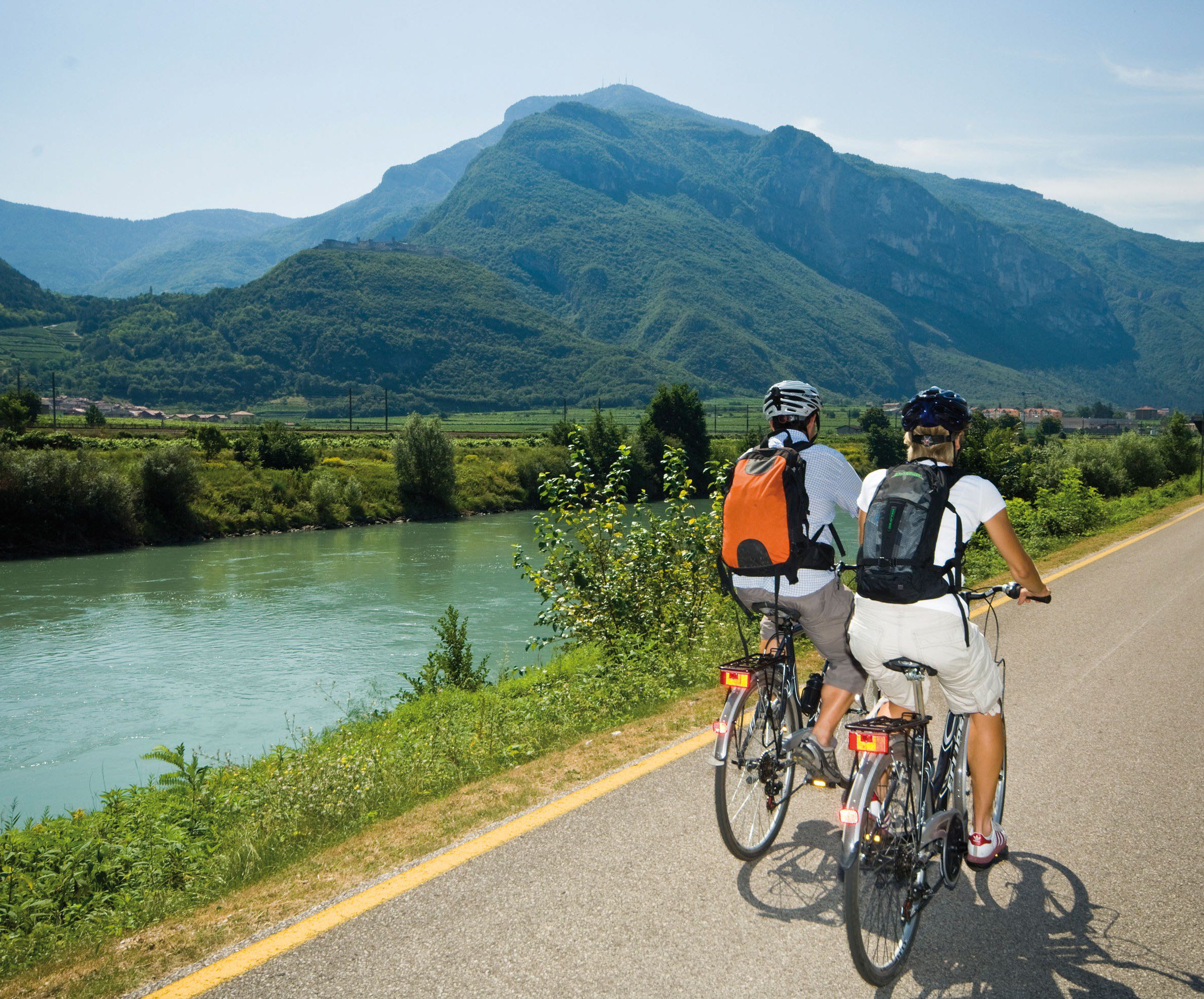 Boom cicloturismo in Italia: 1 milione e mezzo di turisti su due ruote