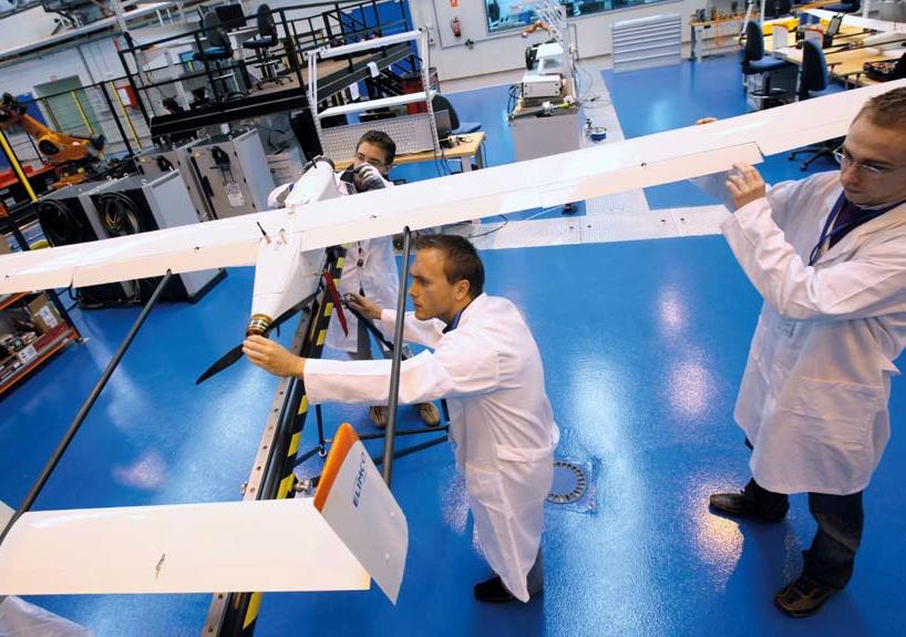 Spagna: in Andalusia si sperimenta l'aereo ad energia solare