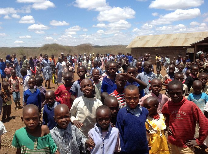 Pasto assicurato per i 100 bambini della scuola di Dandora (Africa) con Alice for Christmas