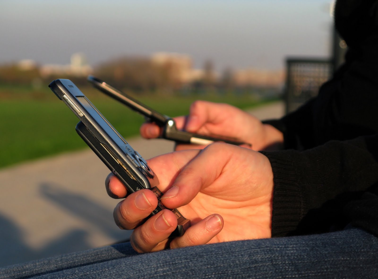 Cellulari, boom di app per mandare messaggi via web