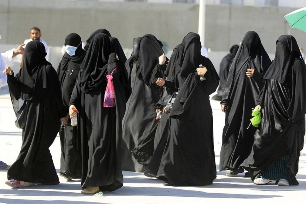 Arabia Saudita 2015, le donne possono votare!