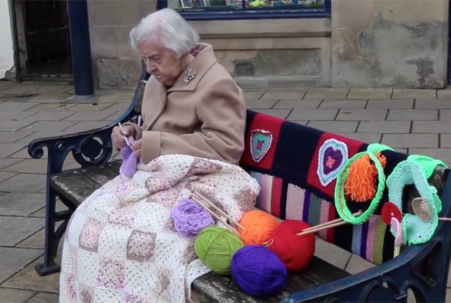 La più anziana street artist ha 104 anni. E si è inventata qualcosa di veramente nuovo