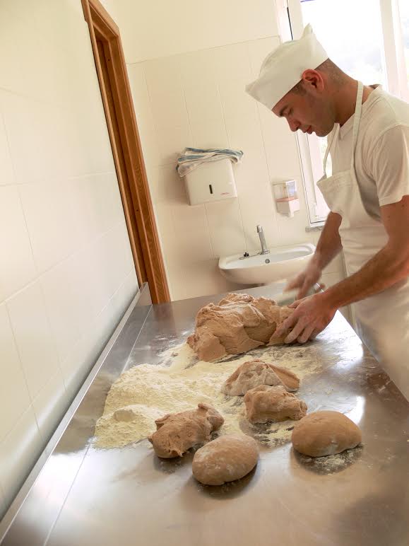 Fabio recupera un pane tradizionale e si inventa un business