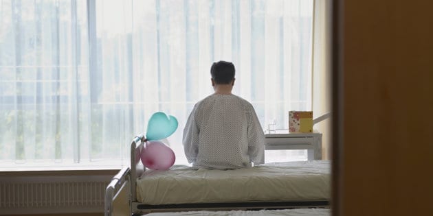 Malato di cancro esaurisce i giorni di malattia: i colleghi gliene regalano 75