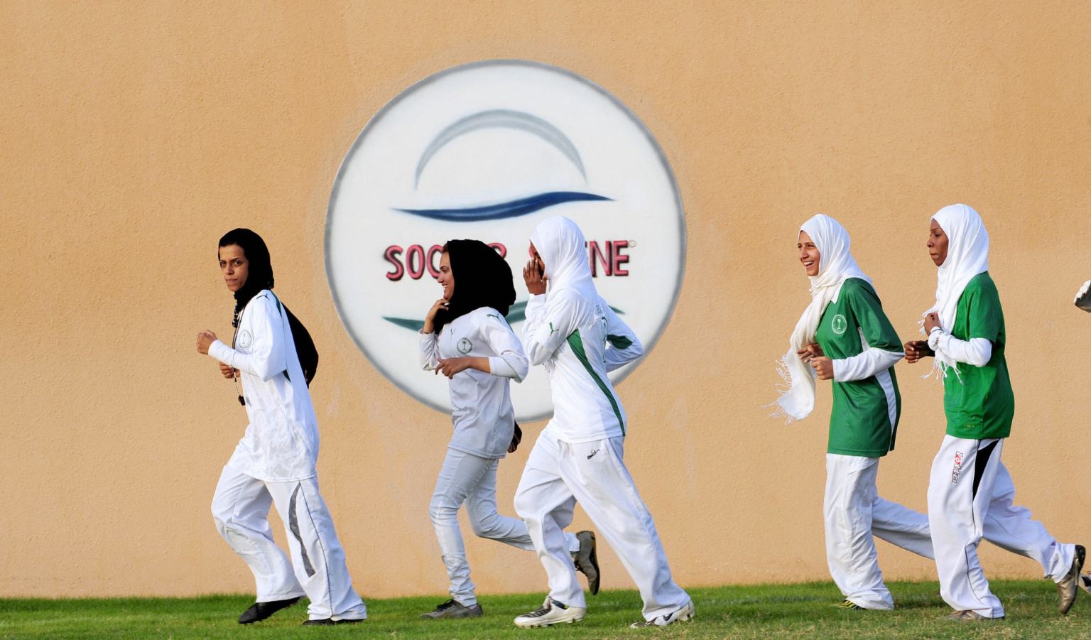 Arabia Saudita, le donne “scendono in campo”