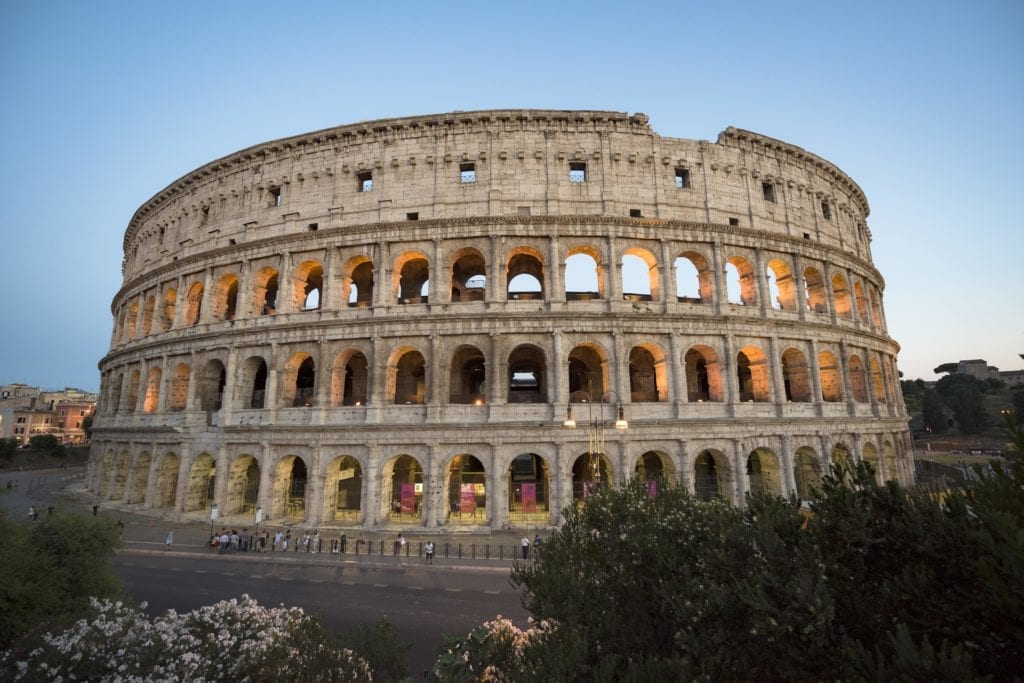 L'ecosostenibilità si fa strada nel patrimonio culturale italiano. Il Colosseo avrà una nuova arena in materiale biologico entro il 2023. In foto il Colosseo