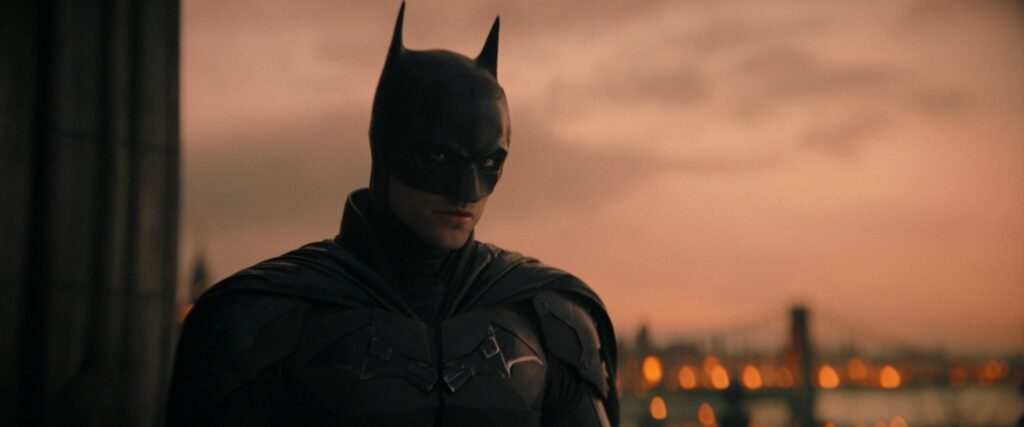 the batman il cavaliere oscuro sfida lo stereotipo del supereroe moderno