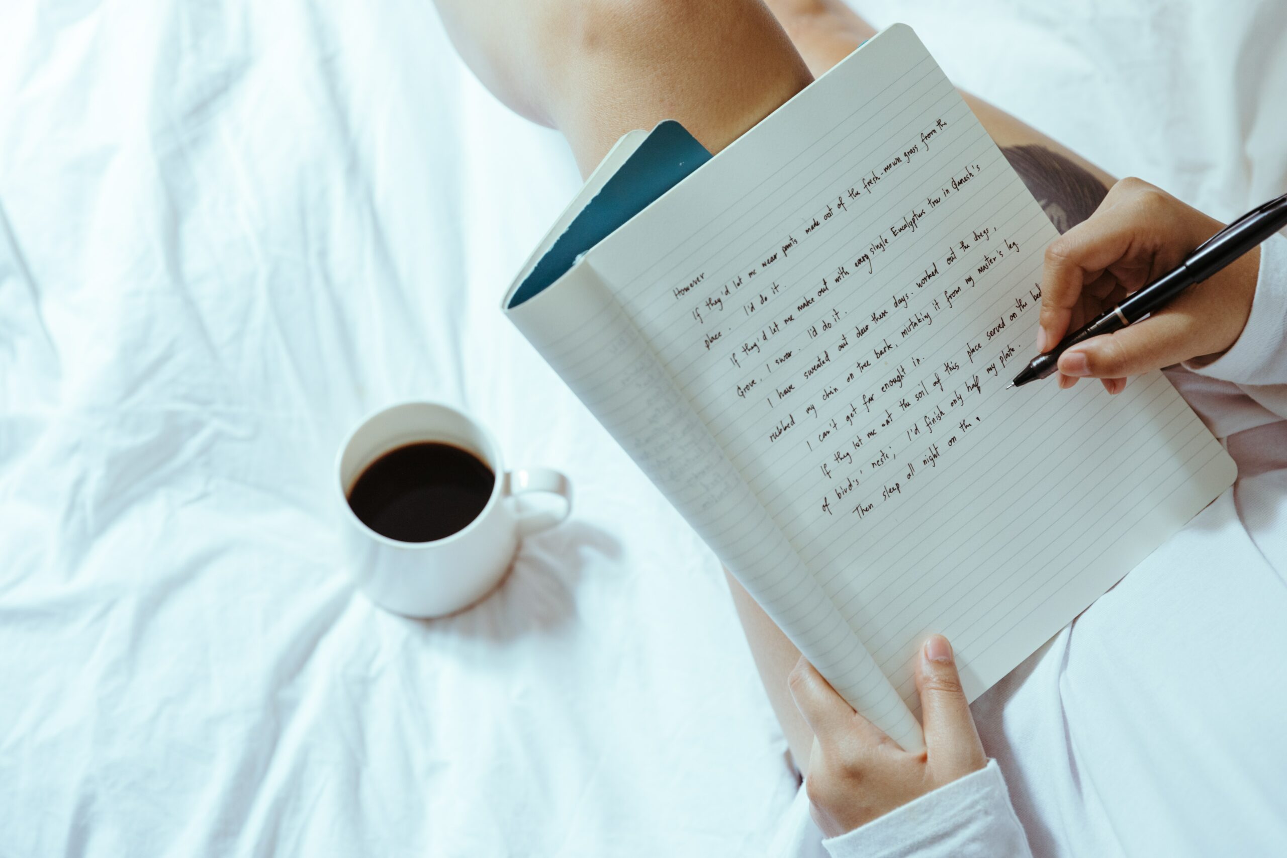 Cos’è il journaling, l’uso terapeutico della scrittura