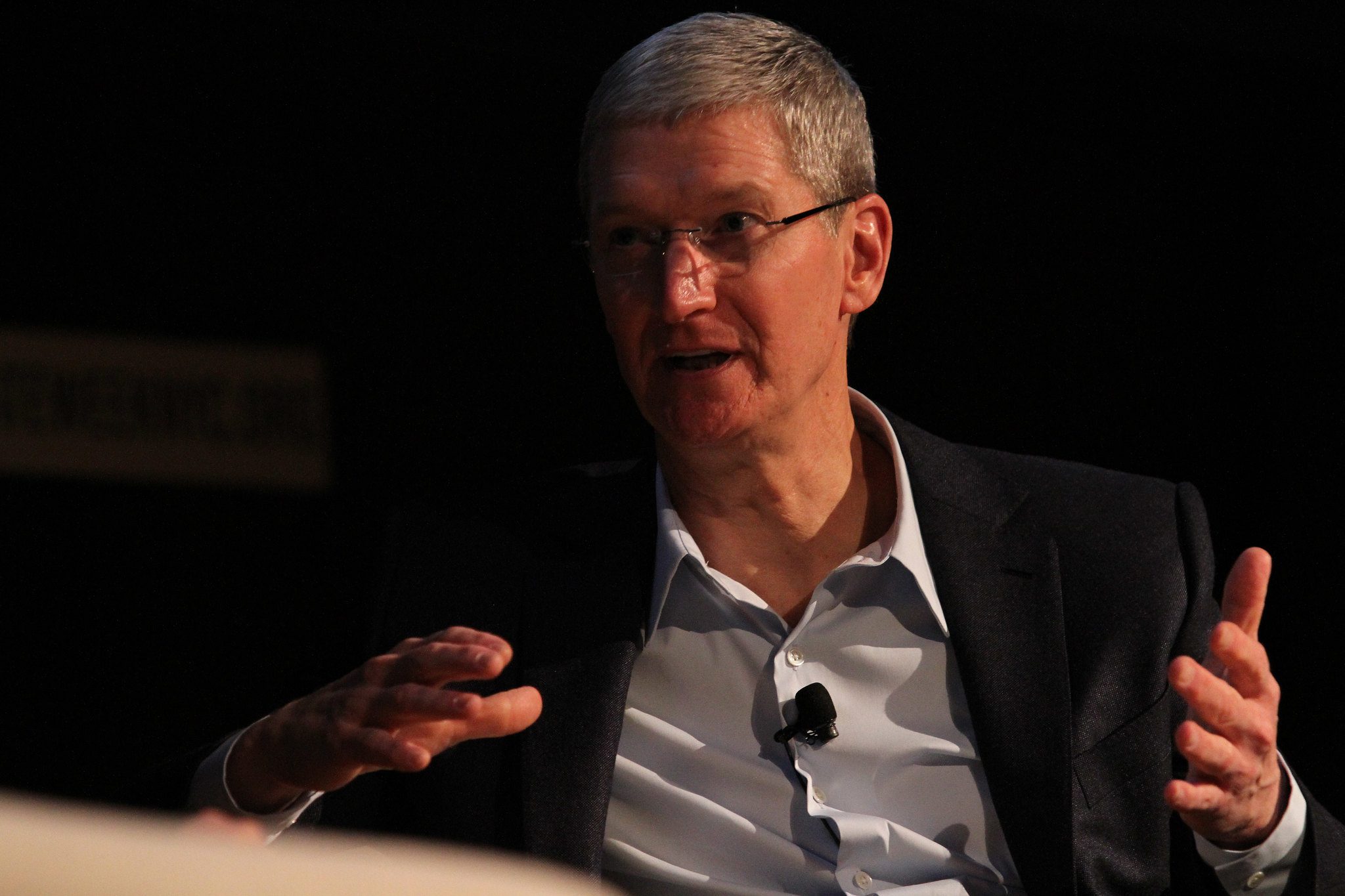 Tim Cook CEO di Apple, laurea honoris causa per l’innovazione