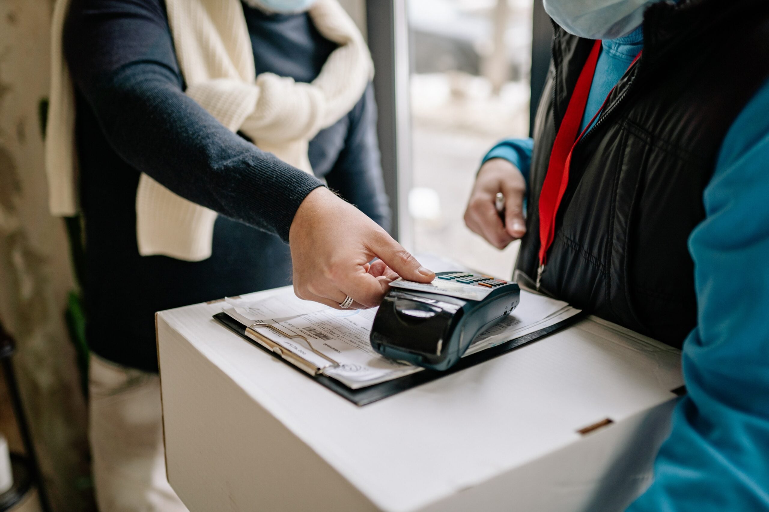 L&rsquo;obbligo del POS aiuta a ridurre l&rsquo;evasione fiscale