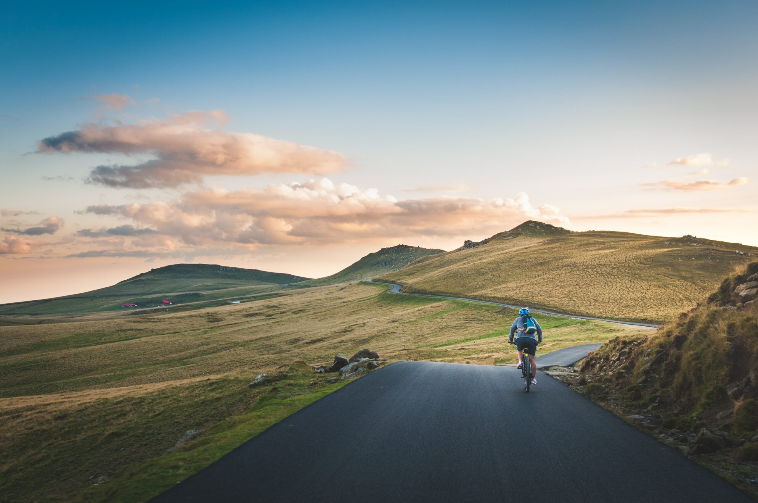 Cicloturismo in Italia: crescono gli appassionati delle vacanze in bicicletta