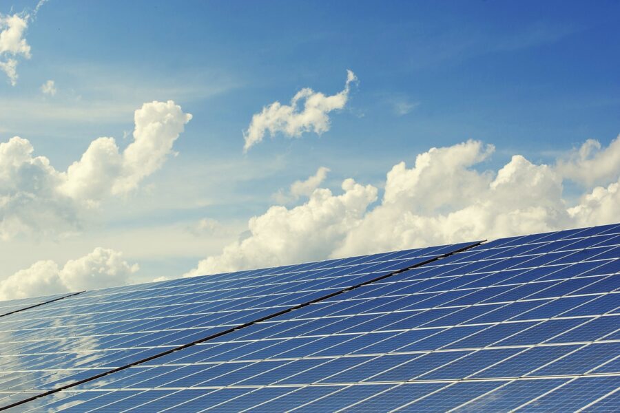 Impianti fotovoltaici sui tetti: il futuro post-carbone per l'Italia