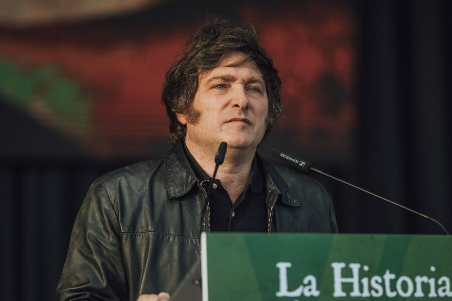 Javier Milei, economista ultraliberale e antisistema. Alle elezioni argentine guida la coalizione "La Libertad Avanza".