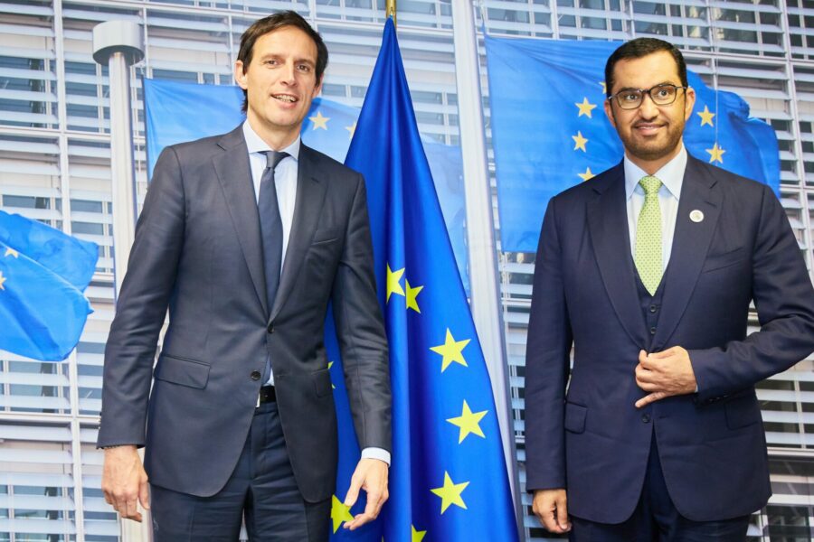 Wopke Hoesktra, Commissario europeo per l'azione per il clima, e Ahmed Al Jaber, Presidente della COP28.