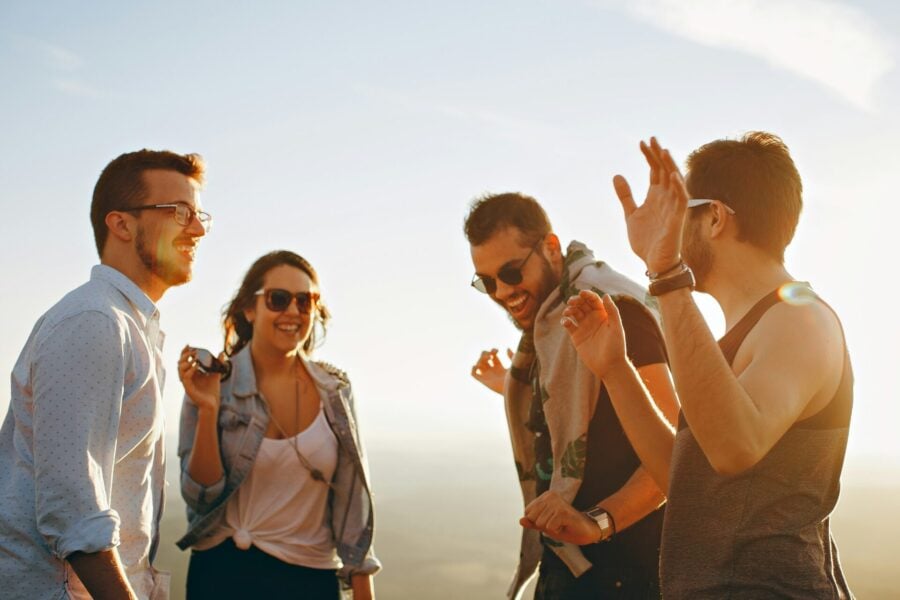 Giornata dell'amicizia, gruppo di amici